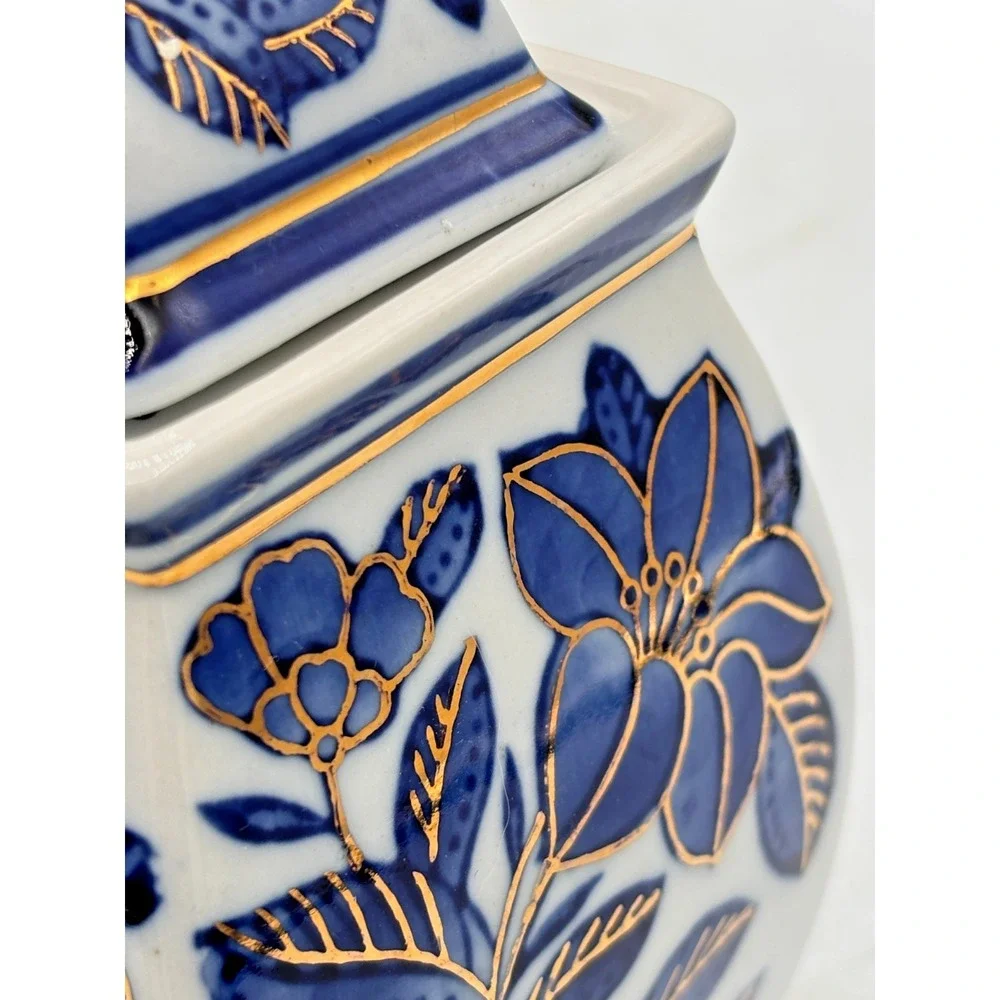 Vintage Chinoiserie Square Ginger Jar Porcelain Blue & White Gilt Gold Accents